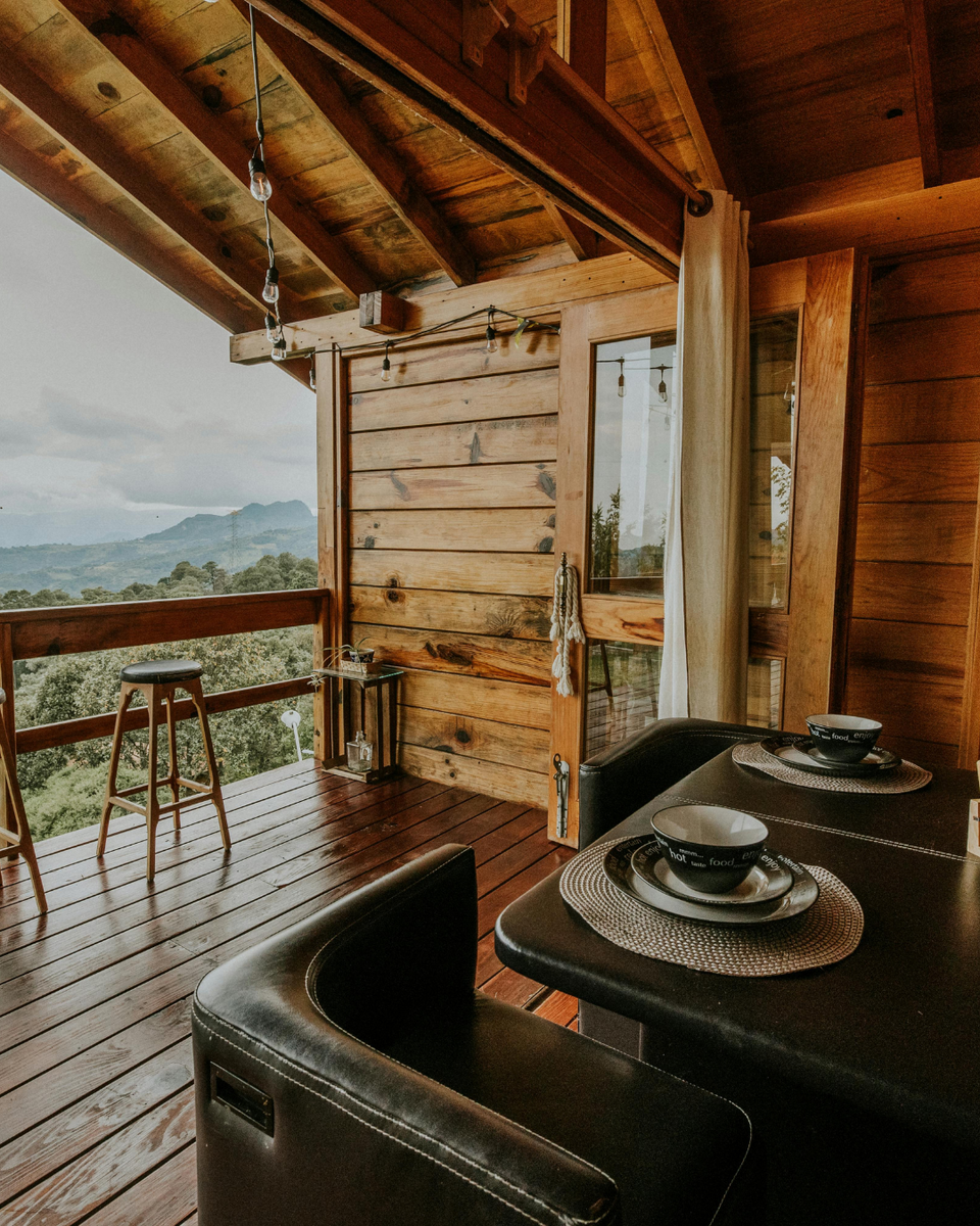 Renting Out a Room on Airbnb? Here’s What Your Insurer Needs to Know