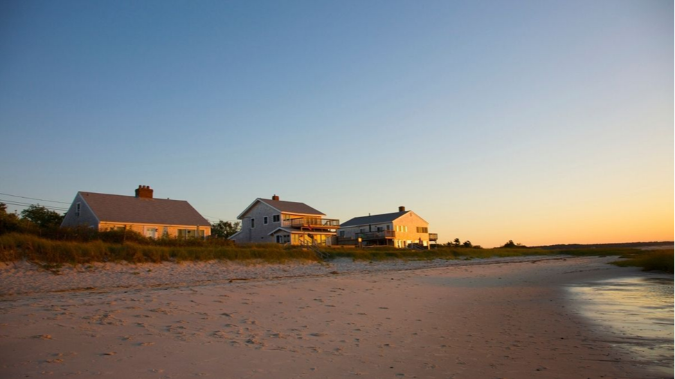 Should You Buy or Rent a Second Home?