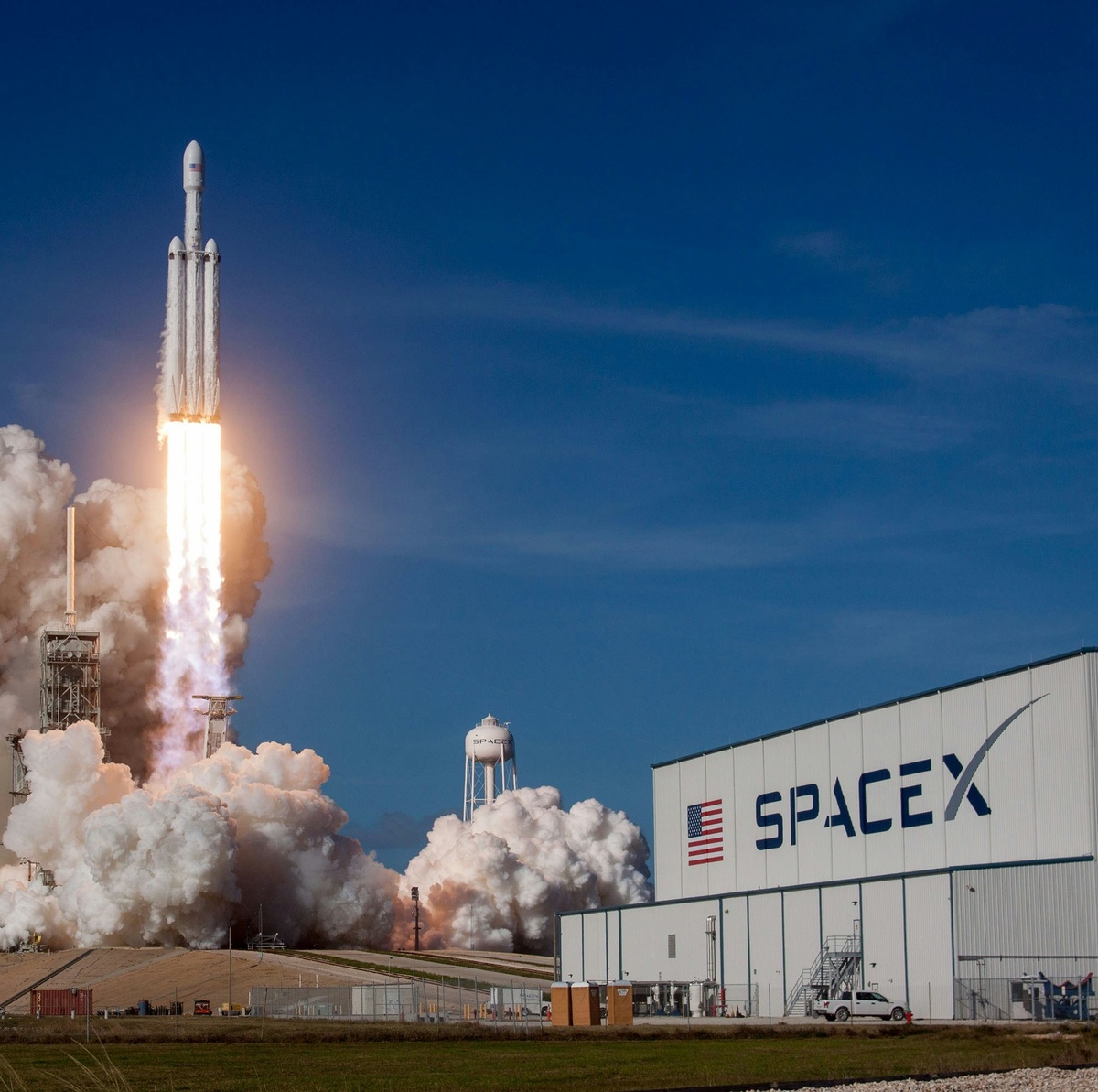 Is SpaceX About to Crash—or Launch—Your Retirement Portfolio?