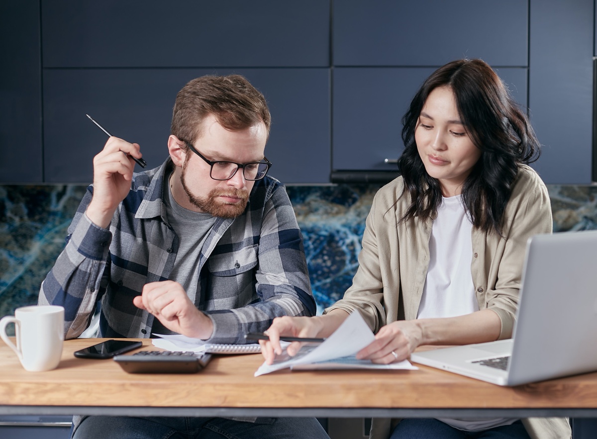 Prevent a Rift: Money Tips for Newlyweds