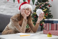 How to Avoid Poor Financial Decisions During the Holidays: Understanding Behavioral Biases
