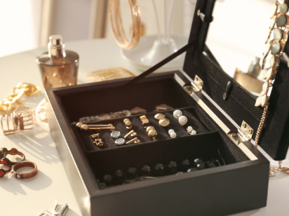 Do You Really Need Jewelry Insurance? The Benefits and Consdierations