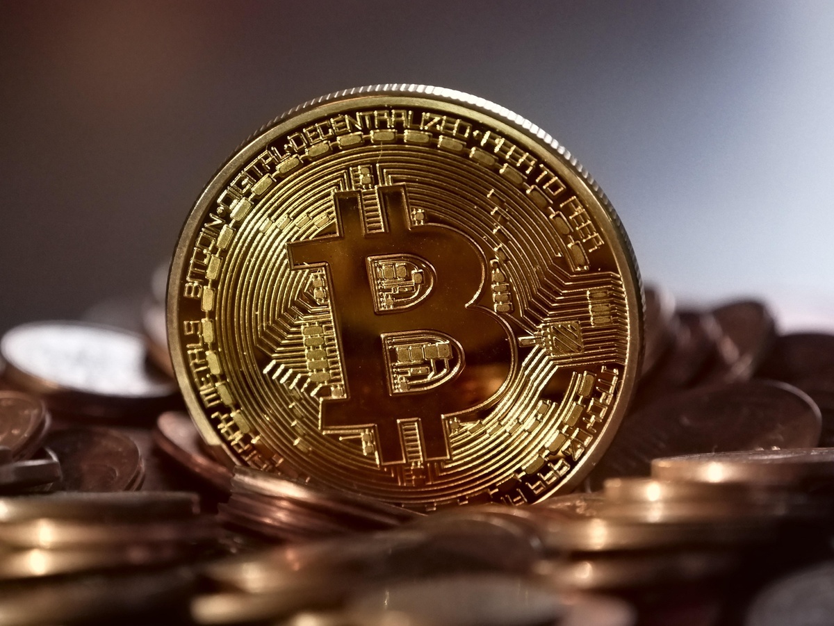 Cryptocurrency and Blockchain