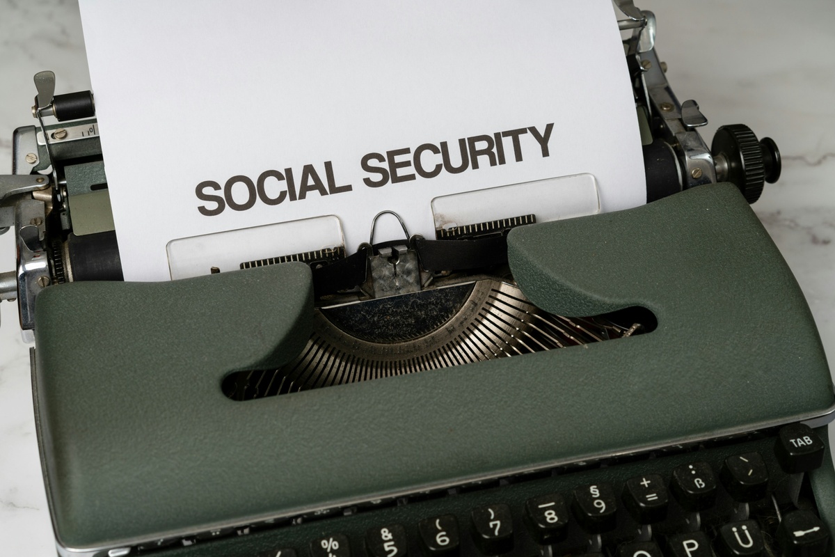 When Should You Start Taking Social Security Benefits?