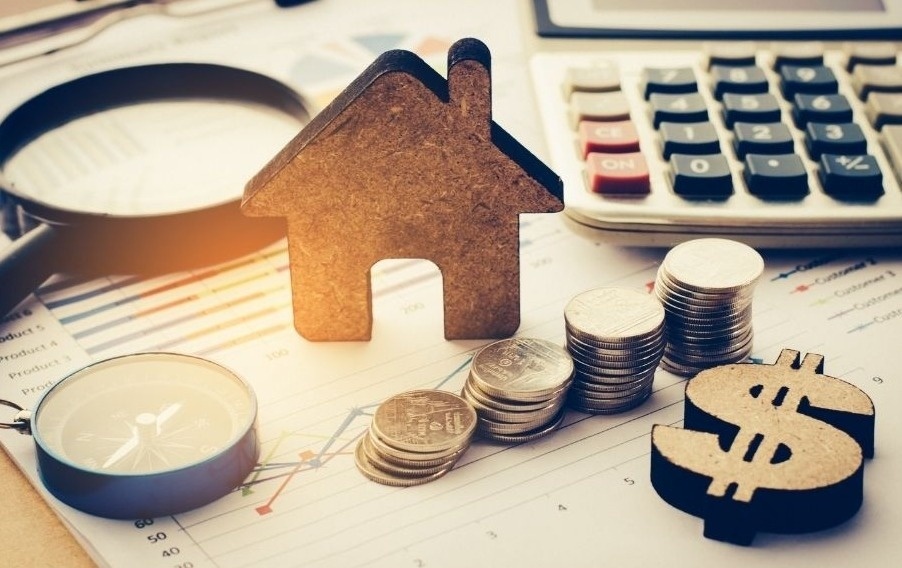 A Good Financial Plan Helps Keep One on Track & Can Minimize Distractions