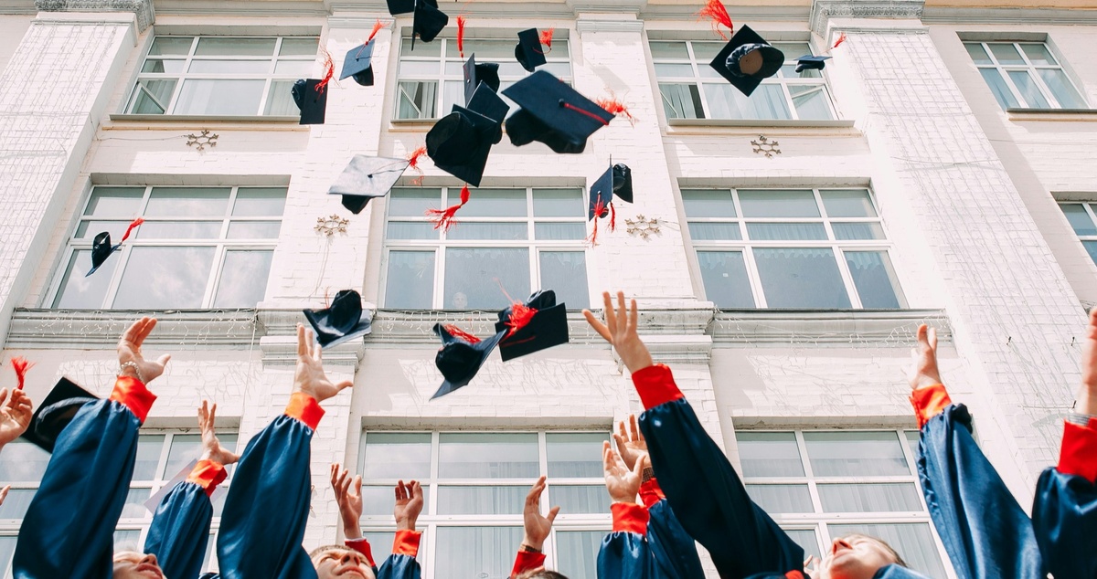 Financial Planning Tips for New College Graduates