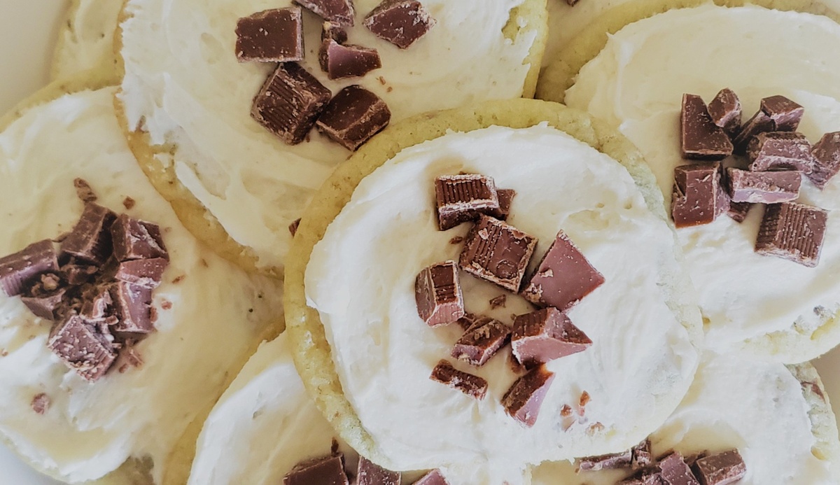 Holiday Cheer / Christmas Cookie Recipe