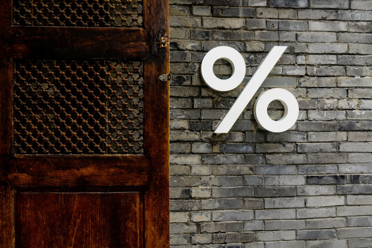 Beyond the Headlines: Fed Rate Hikes and Long-Term Portfolios