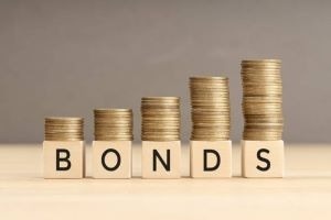 Why Should We Own Bonds Instead of Cash?