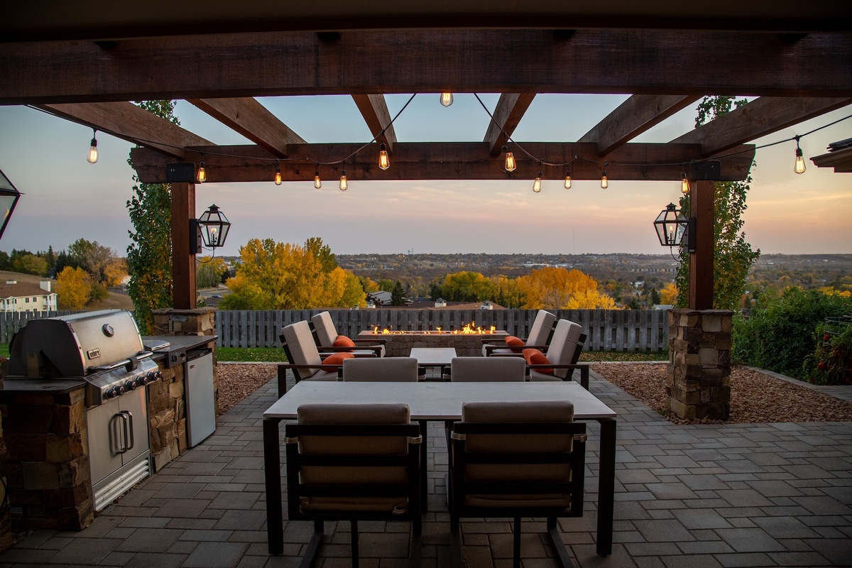 Protecting Your Outdoor Assets: Insuring Your Patio, Deck, and Outdoor Furniture in Wilsonville, OR