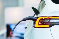 Navigating Insurance for Electric and Hybrid Vehicles in California