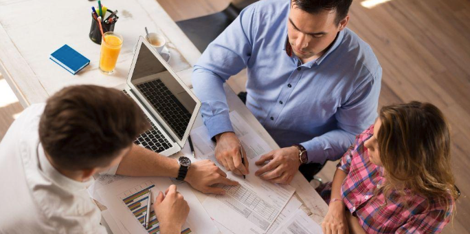 What Is Financial Planning & How Is it Different From Investment Management?