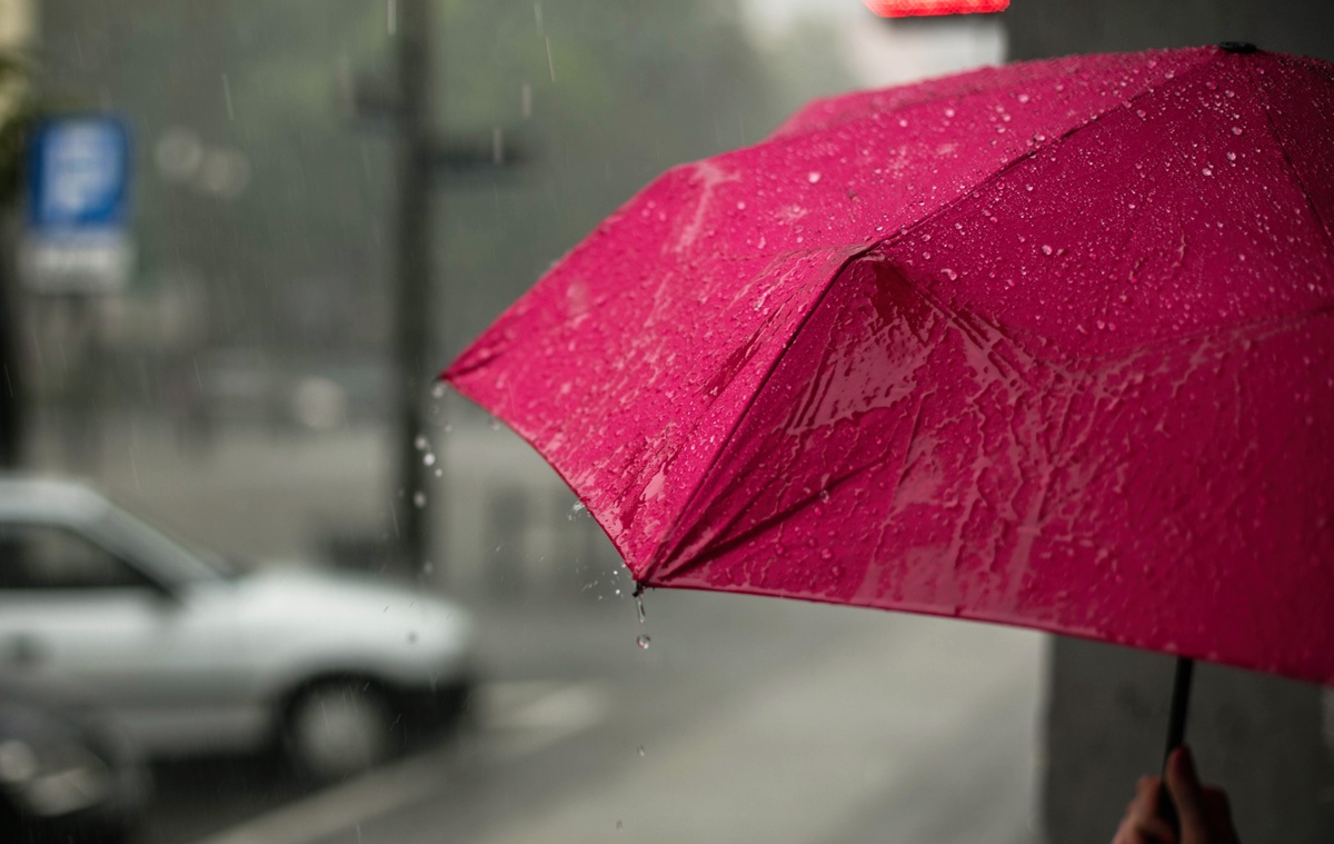 How does umbrella insurance work?