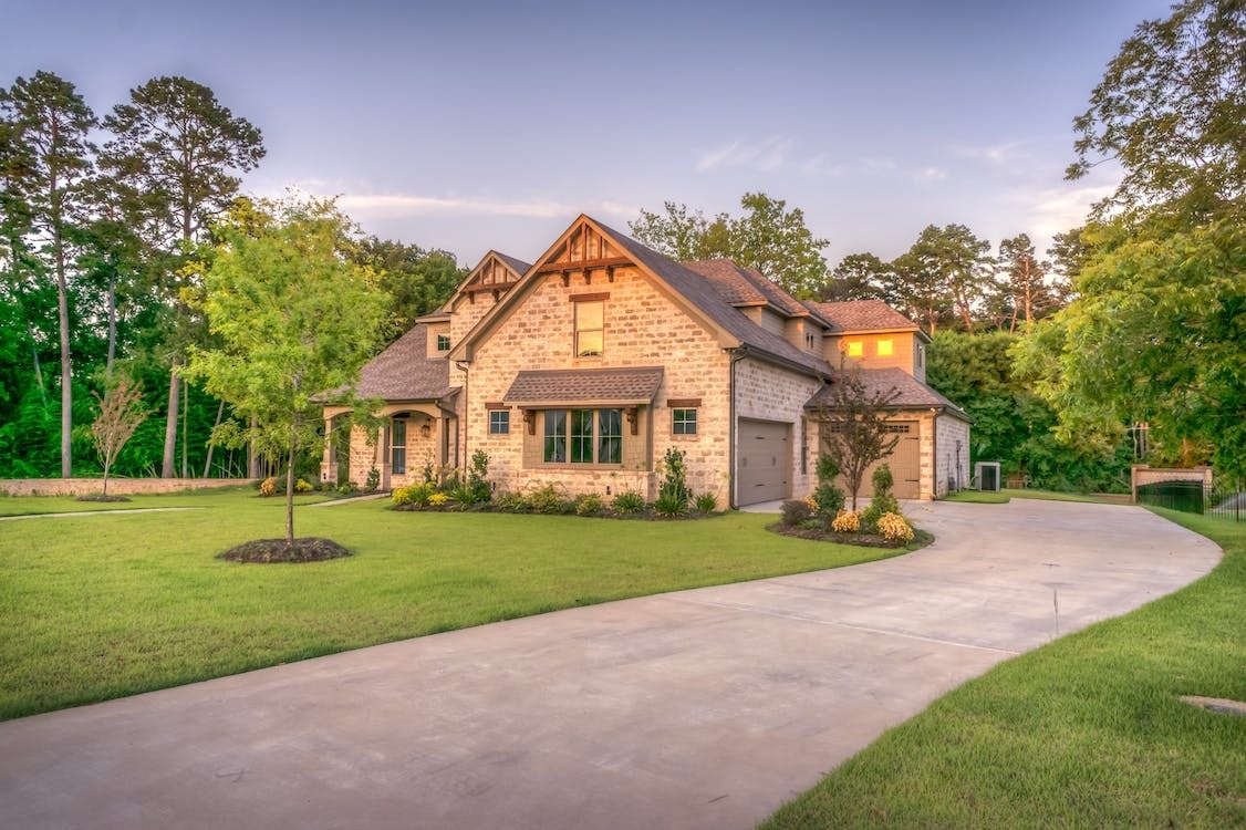 8 Tips for First-Time Home Buyers