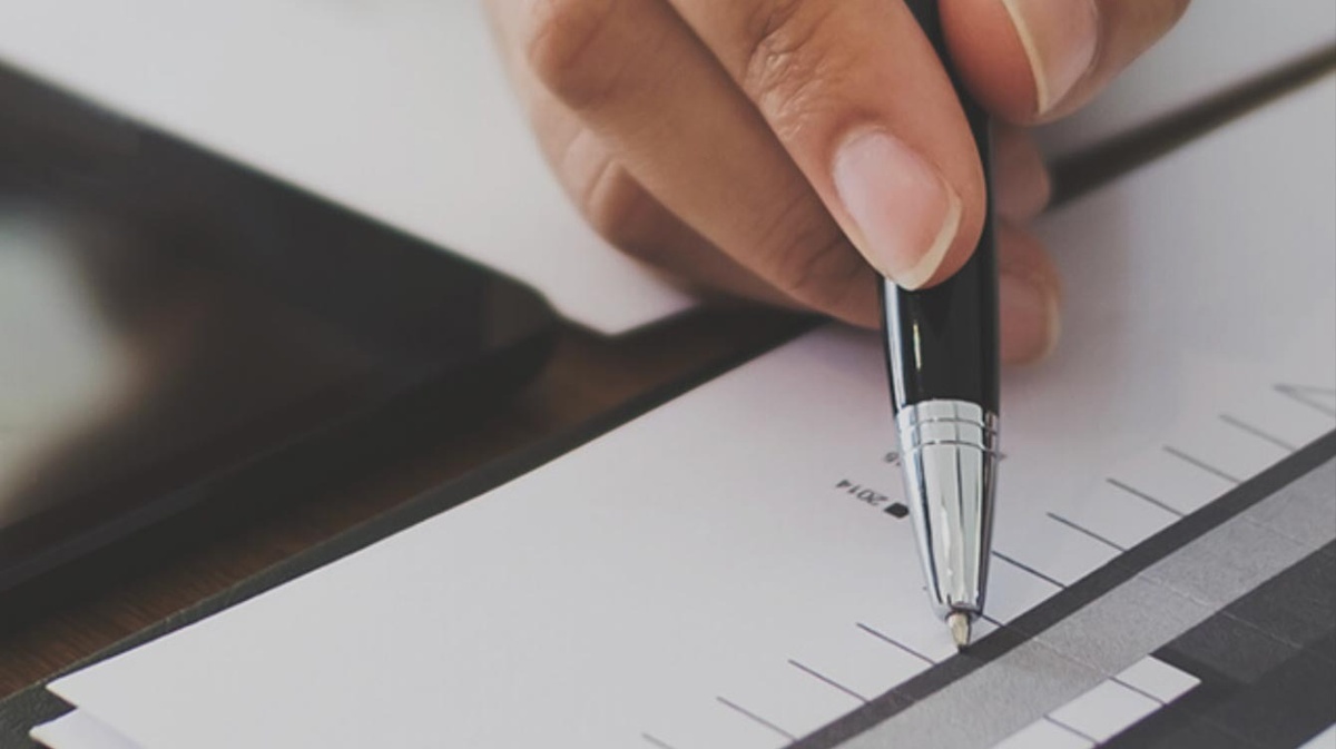 A Taxing Story: Capital Gains and Losses