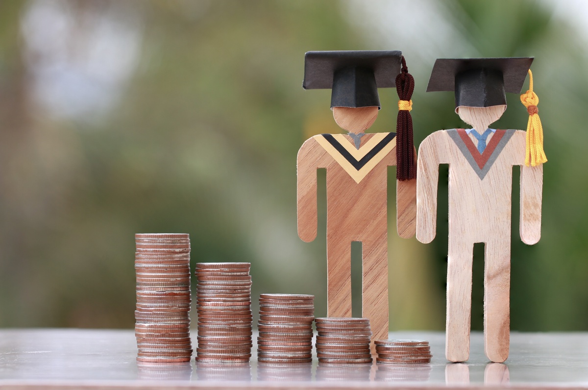 College Scholarships: What to Do and What to Avoid!