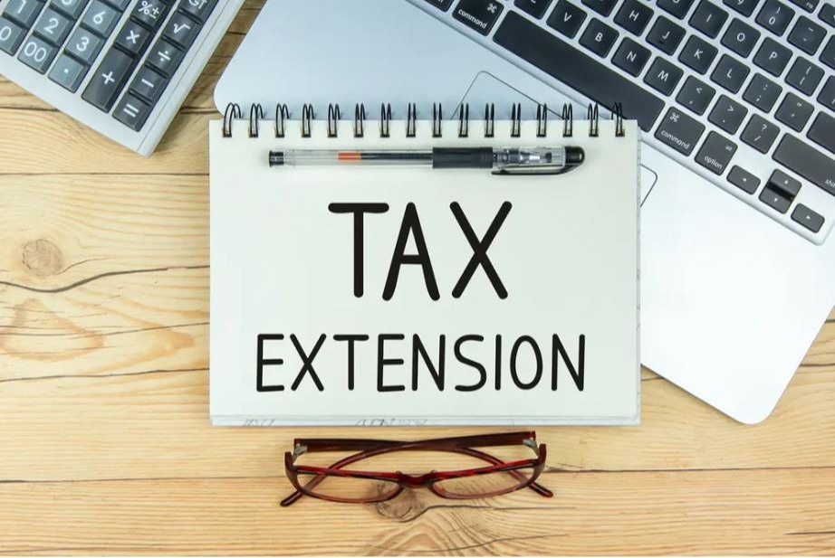IRS: May 15 tax deadline extended to Oct. 16 for disaster areas.