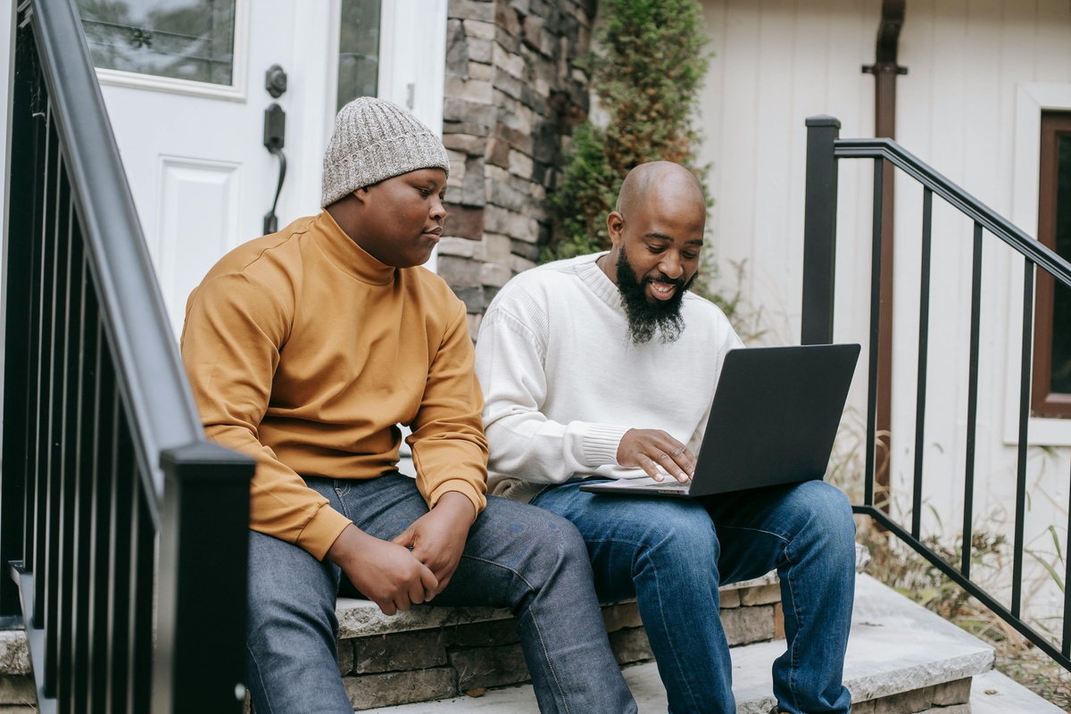 Nurturing Young Entrepreneurship: How Claire and Carter Can Help CJ Start Investing