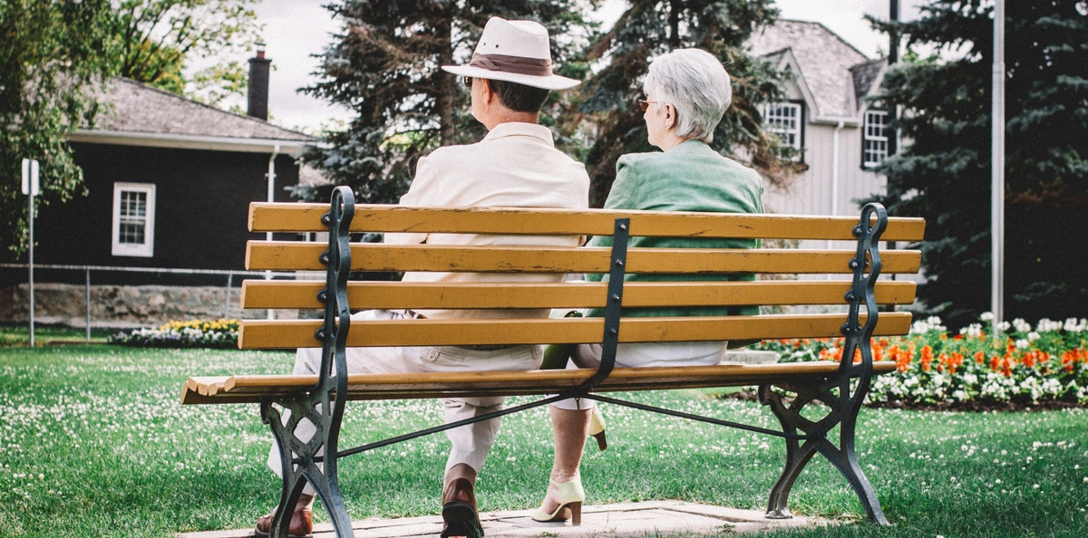 Caring for Aging Parents: A Financial Planning Guide for the Sandwich Generation