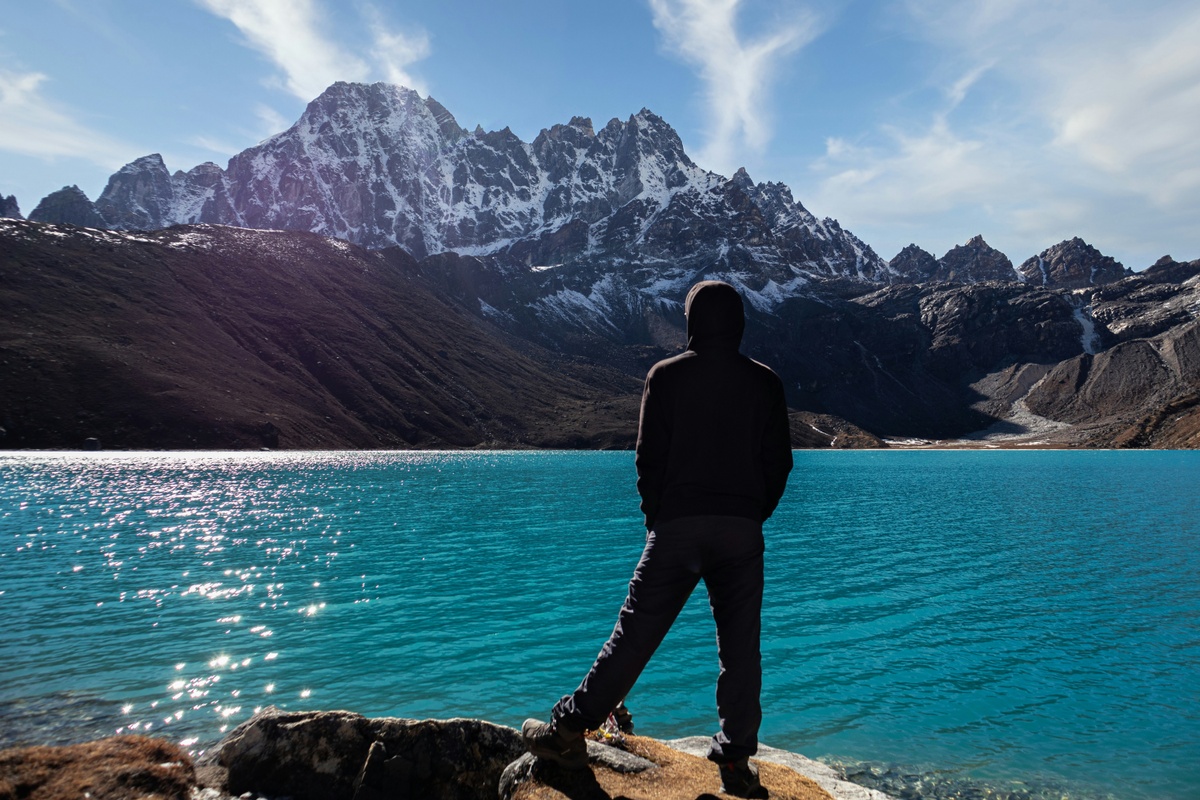 Retire at 55: 5 Questions to Ask Before You Leave Work Early