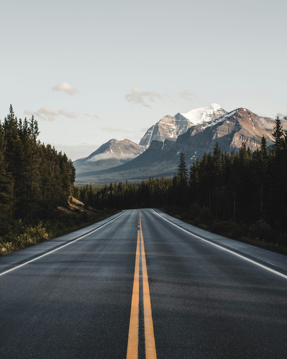 Understanding Comprehensive vs. Collision Coverage for Mountain Drivers