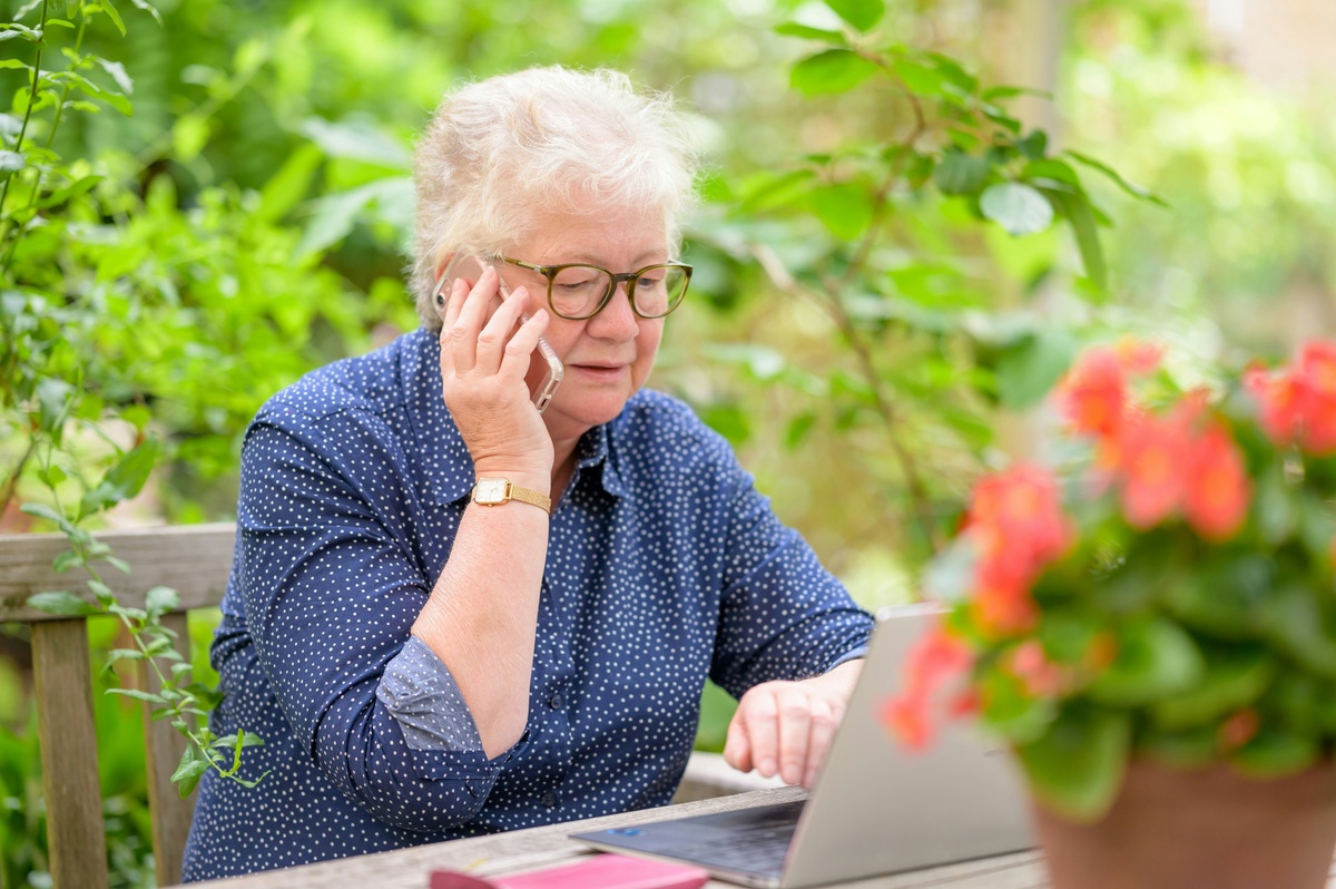 Grandparent Scams: How to Protect Yourself from AI Voice Fraud