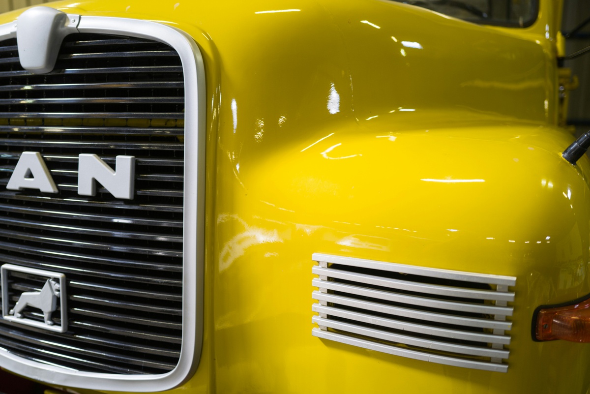 Semi Truck Insurance That Keeps Your Business Moving – Hawk’s Bay Insurance Group