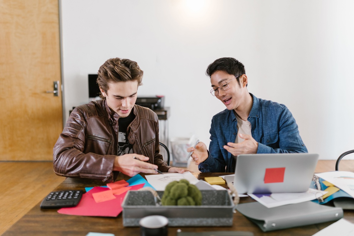 10 Budget Tips Every Young Investor Should Know