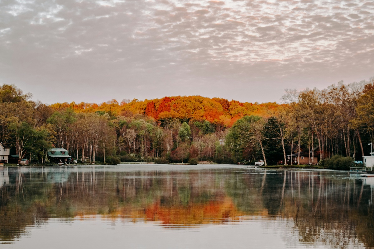 5 Ways to Keep Your Finances on Track Before Hitting the Lake”