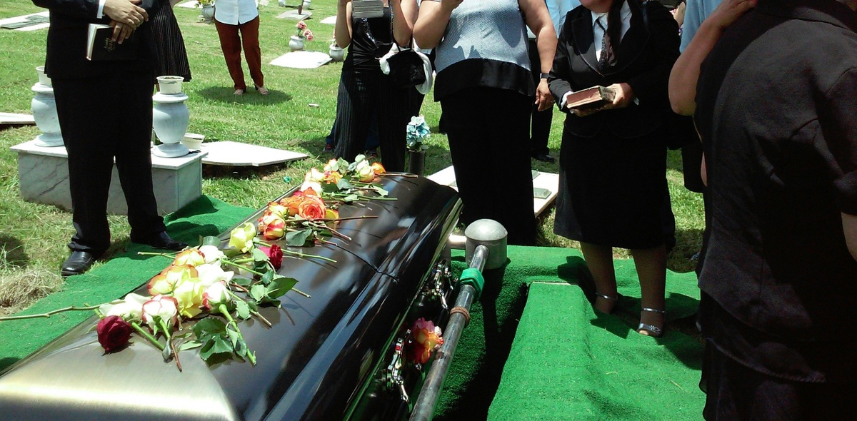 The Financial To-Do List After a Spouse Dies