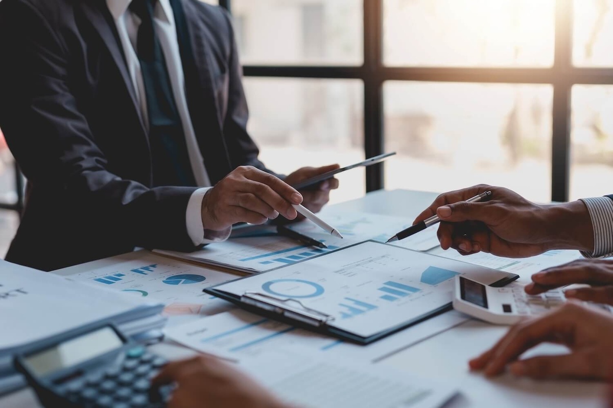 Q4 Tax-Loss Harvesting & Rebalancing for Gen X High Earners