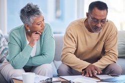 Roth IRA vs. Traditional IRA: How to Choose the Right One