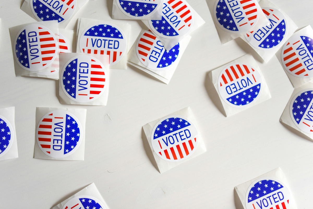 The Midterm Election and Long-Term Investing