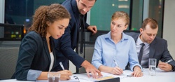 How Payroll Services in New York City Help Small Businesses Stay Compliant
