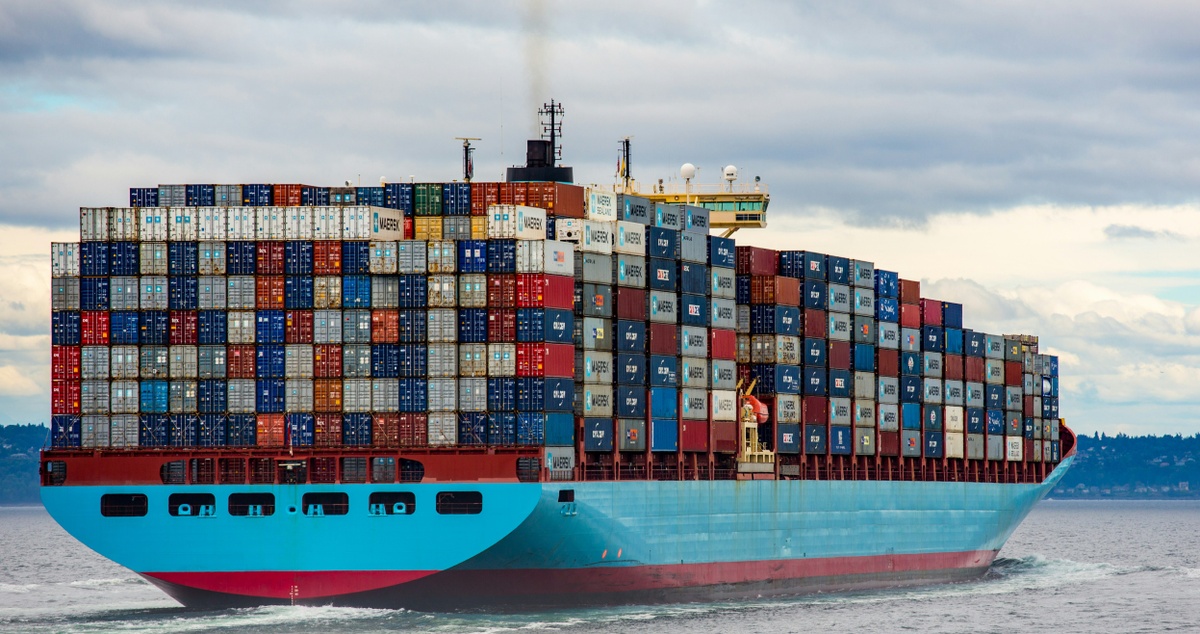 AI Advances and Tariff Tactics