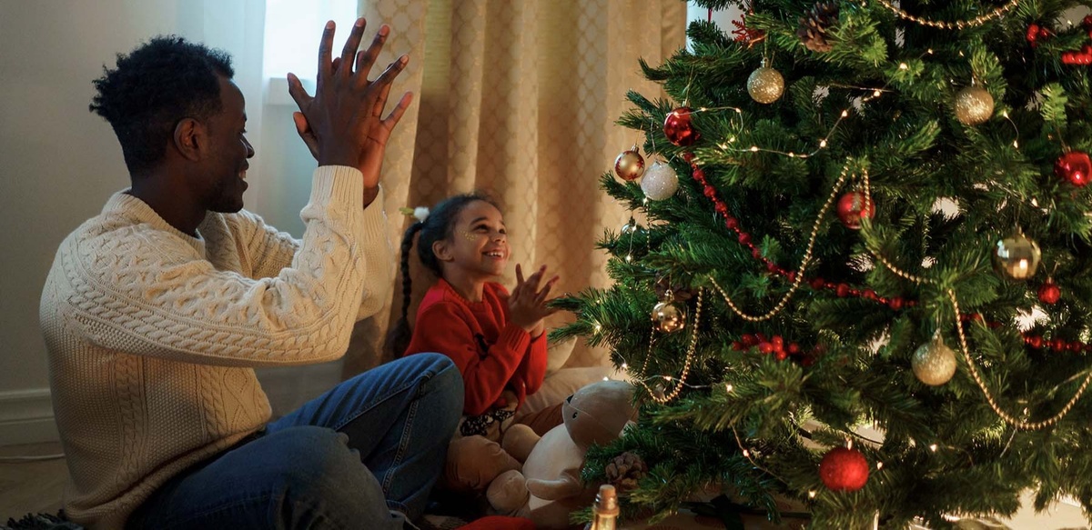 3 Helpful Tips to Keep Your Christmas Tree Safe This Holiday Season