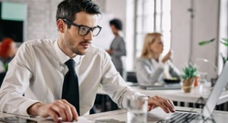 What a Small Business CPA Can Help You With Beyond Tax Season