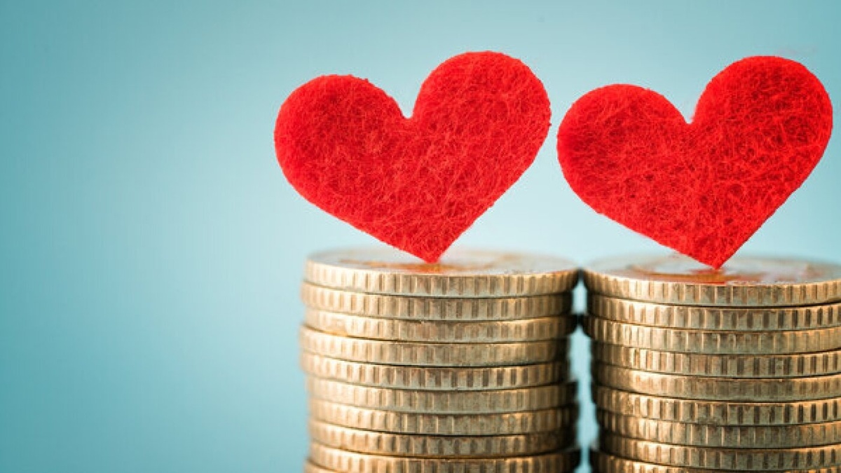 Love and Money: A Guide to Sharing Finances with Your Spouse