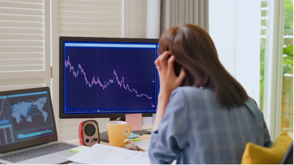 How to Avoid the Pitfalls of Emotional Investing