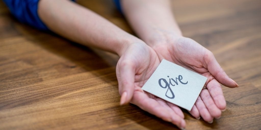 3 Reasons to Give Charitably