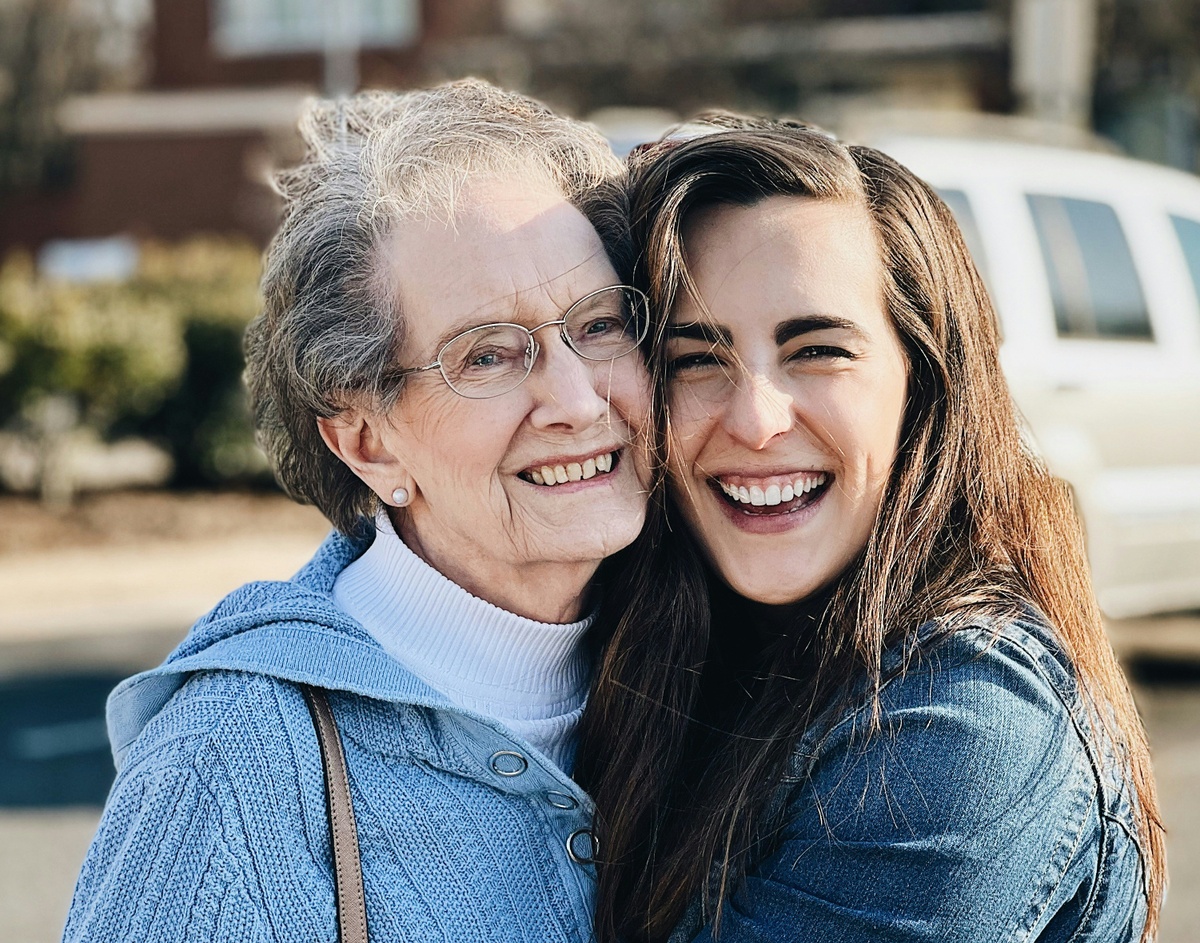 Easing the Challenges of Caring for Aging Parents