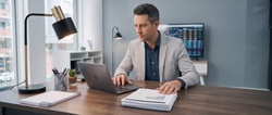 When to Change Financial Advisors: 6 Signs for High-Net-Worth Investors