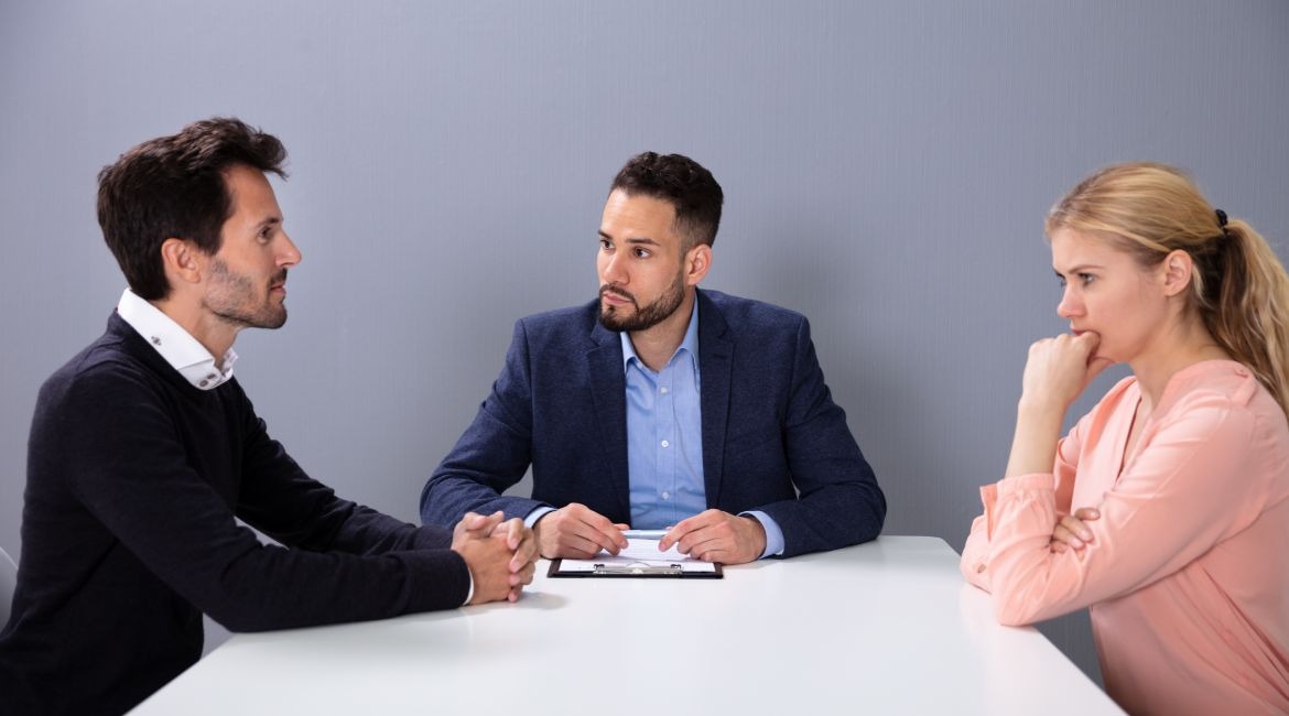 Navigating Uncertain Waters: Why Hiring a Financial Advisor During Divorce is Crucial
