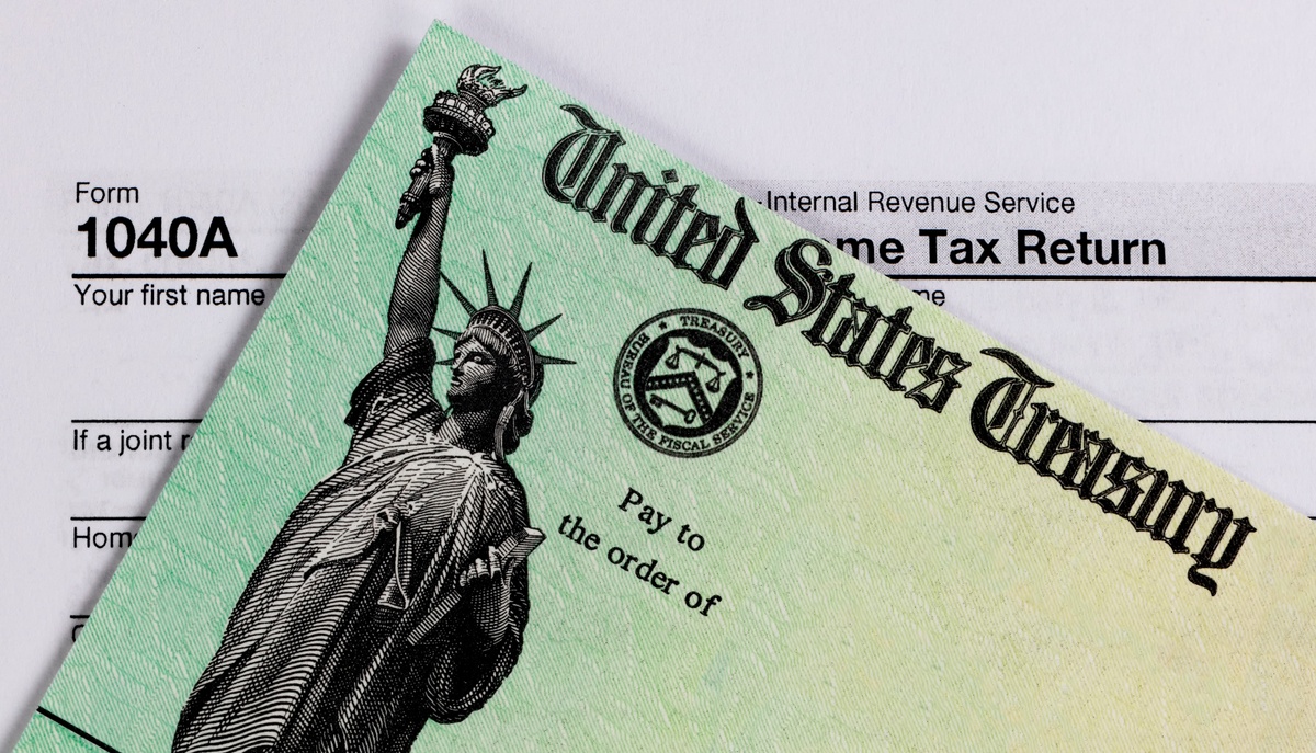 Your Tax Refund Feels Like a Bonus, But It May Be a Warning Sign