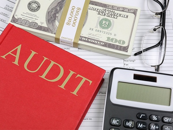 Signs That Could Trigger an IRS Audit
