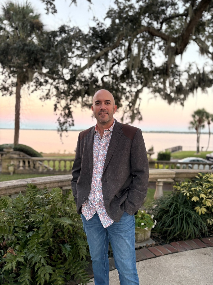 Why I Combine Technical and Fundamental Analysis