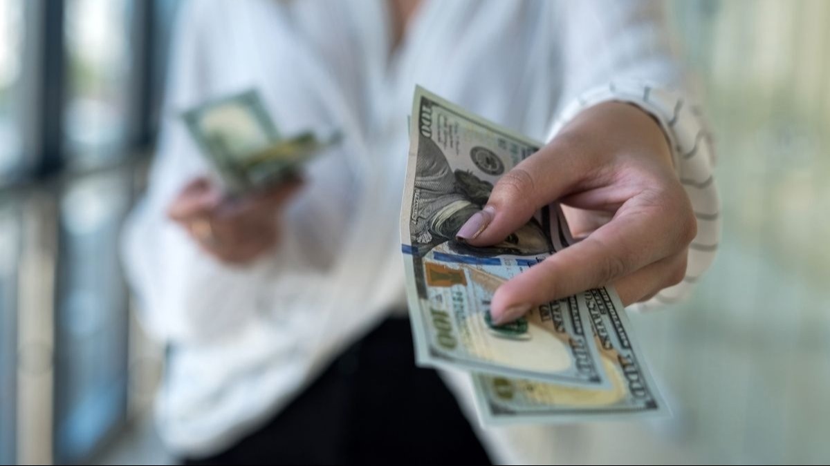 Money Tips for Parents Sending Children Off to College