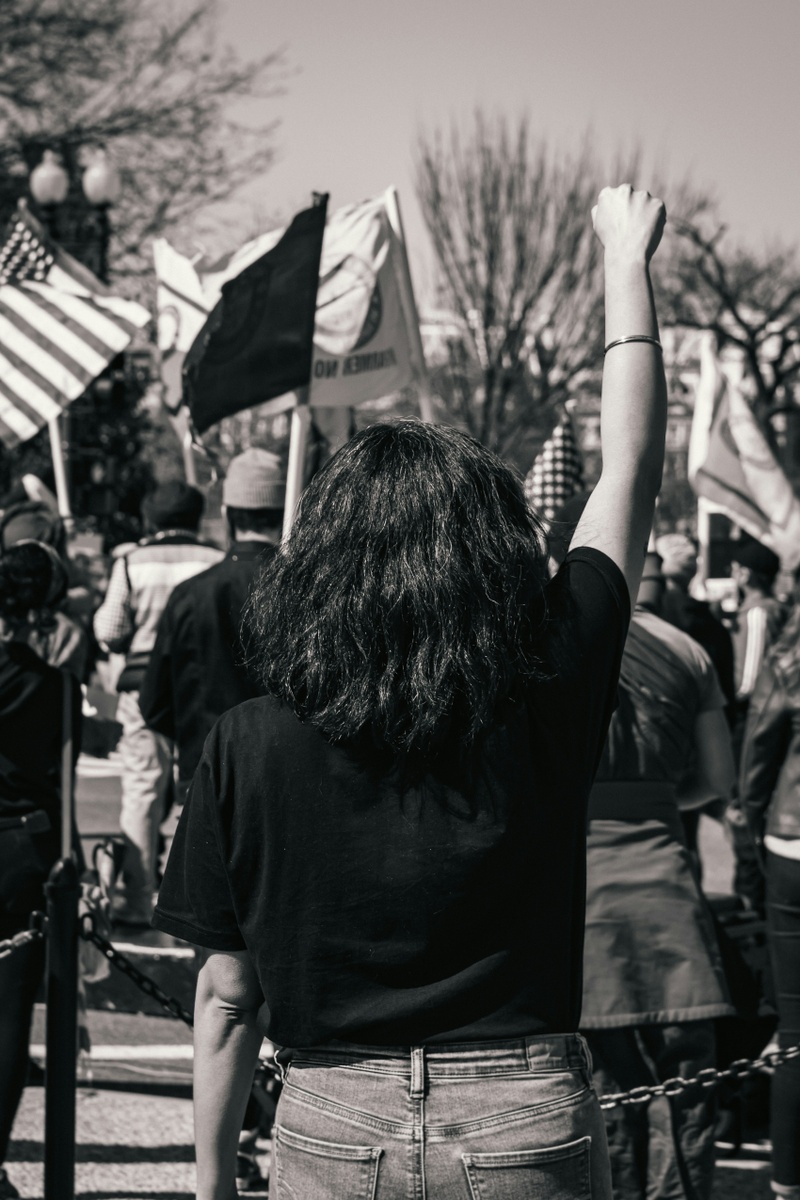 Sustainable Investing and Free Speech: Navigating the Anti-ESG Backlash
