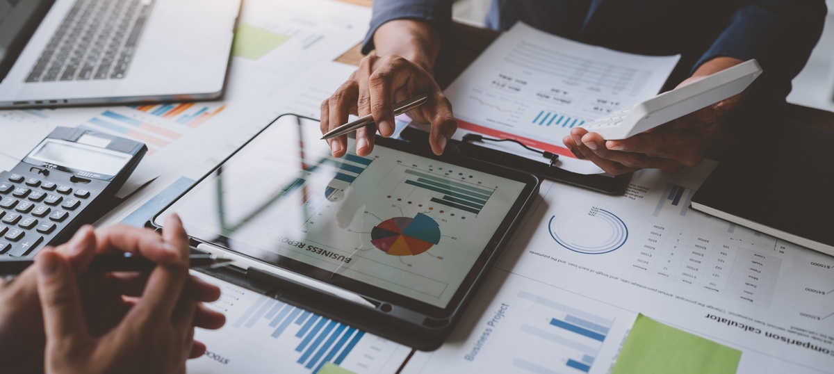 RSU Vesting and the Tax Trap: Are You Prepared for April 15th?