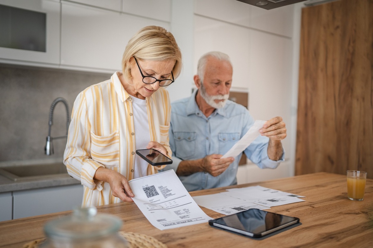 How Much Can You Safely Spend in Retirement With a $2M Portfolio?